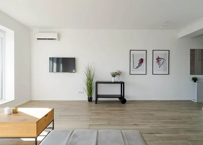 Downtown W Parkview&balcony Vol 1 דירה בוקרשט