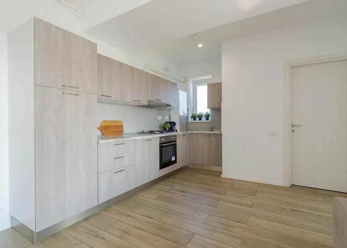 Downtown W Parkview&balcony Vol 1 * בוקרשט