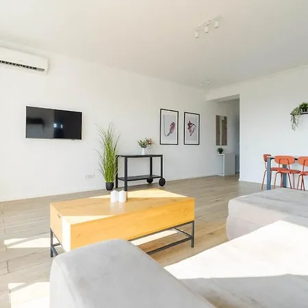 Downtown W Parkview&balcony Vol 1 Bükreş