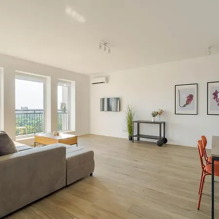 Appartamento Downtown W Parkview&balcony Vol 1