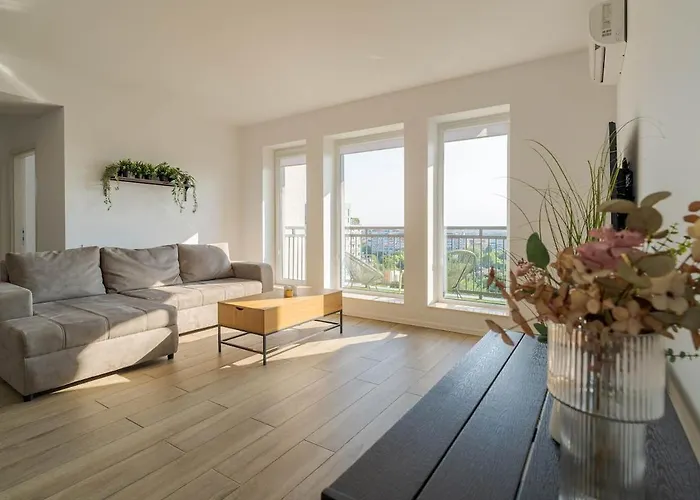 Appartamento Downtown W Parkview&balcony Vol 1 *