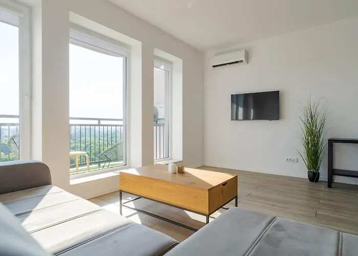 Appartamento Downtown W Parkview&balcony Vol 1 *