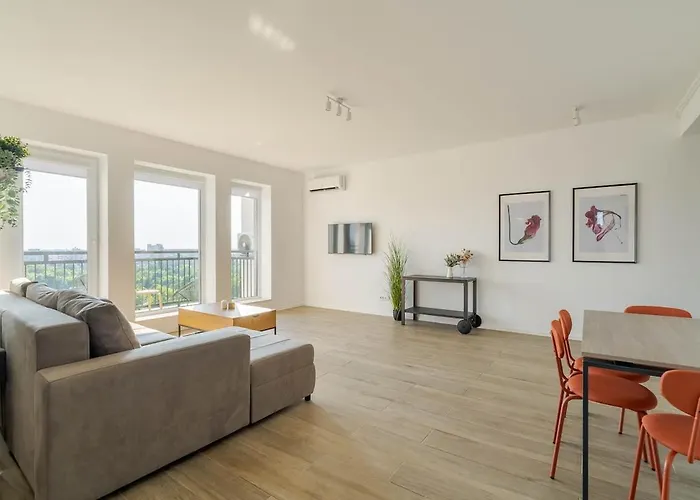 Apartament Downtown W Parkview&balcony Vol 1